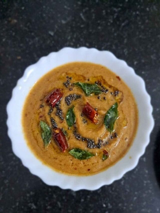 Easy Onion Chutney Without Coconut (South Indian Style)