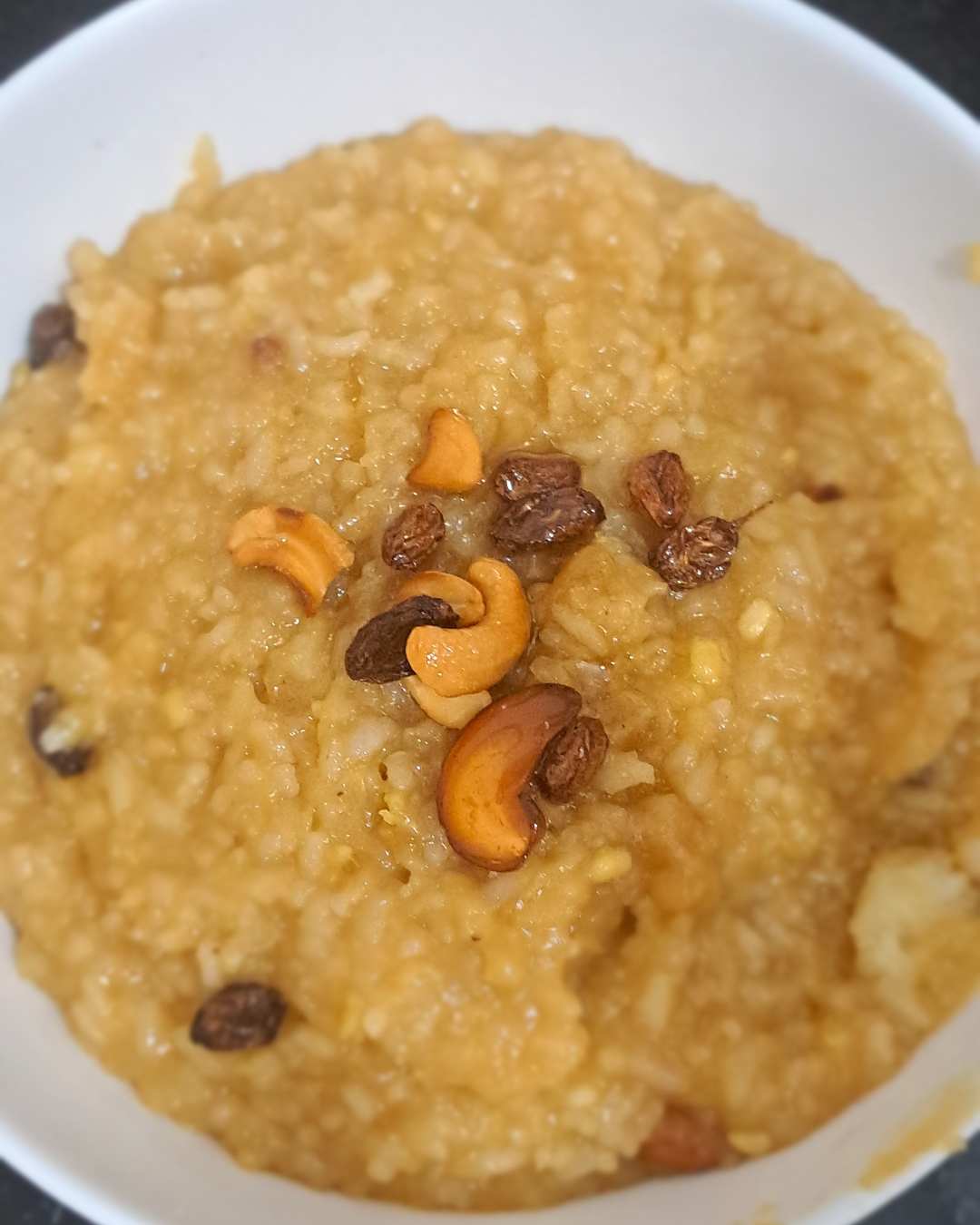 Sakkarai pongal recipe made with jaggery and rice, traditional South Indian சக்கரை பொங்கல்
