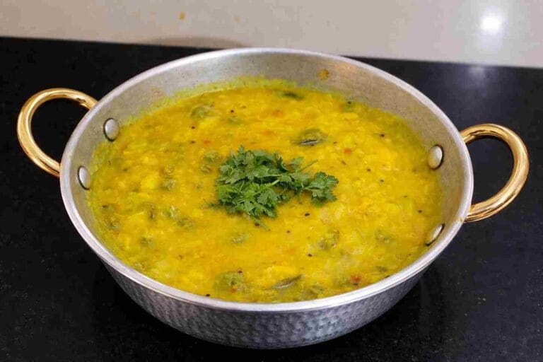 urulaikilangu pattani masala potato masala for poori soft south indian potato peas curry