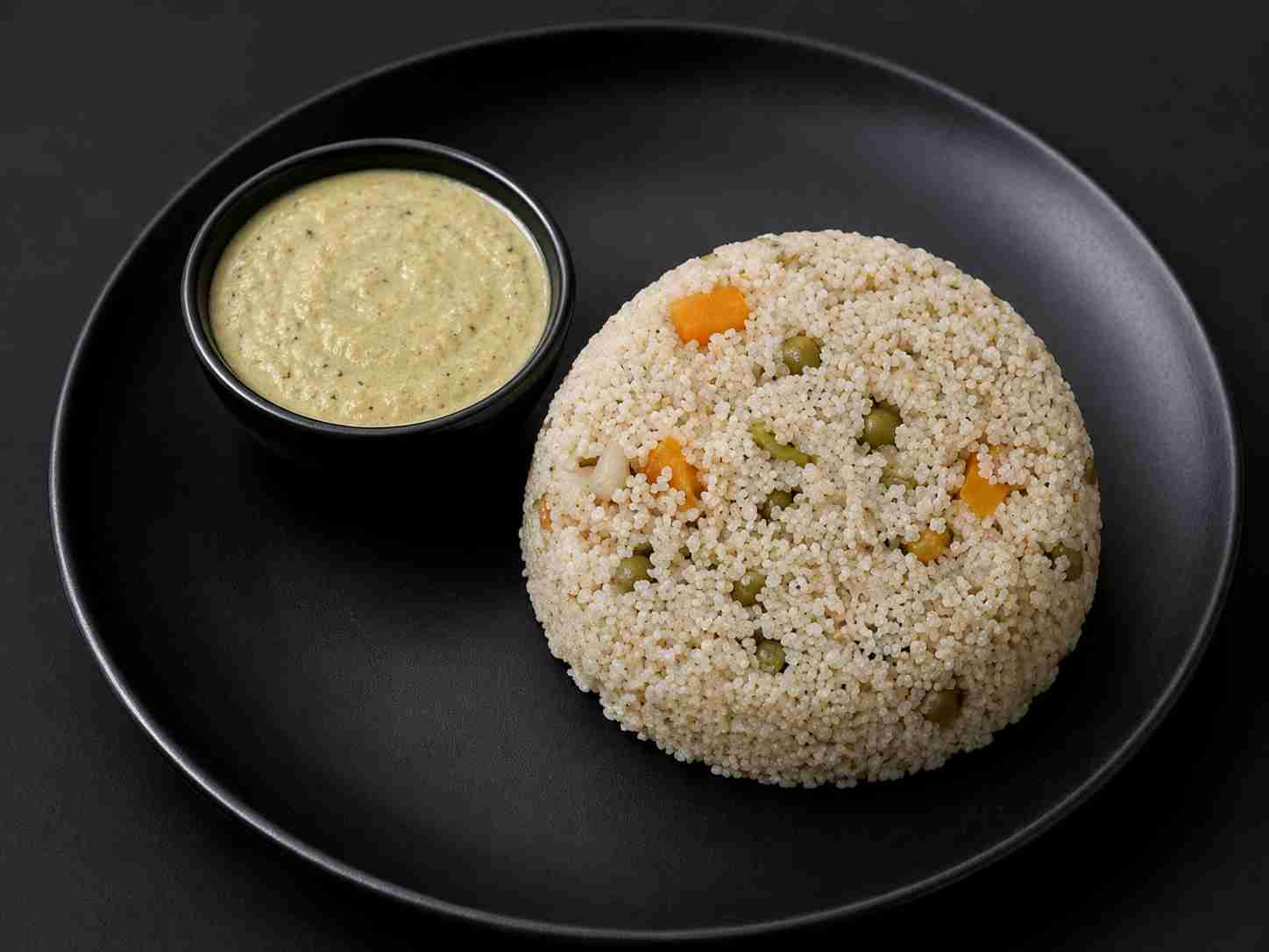 Vegetable Thinnai Upma with carrots and green peas served with chutney